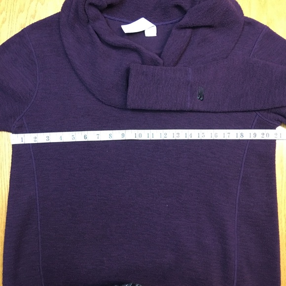 New Balance women’s Purple Cowl Neck Pull Over Sweater. Sz L - Picture 6 of 8